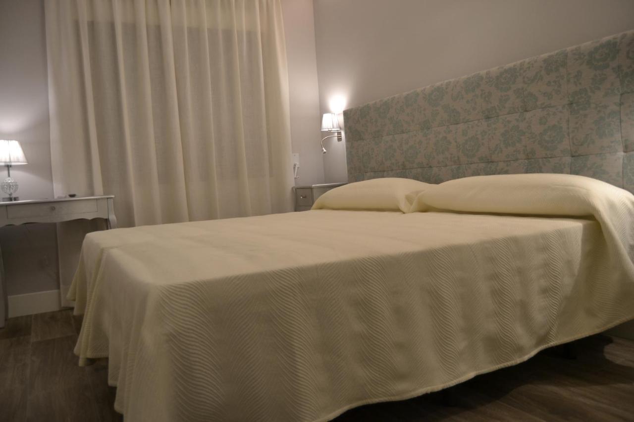 Hotel Espanol La Pueblanueva Екстериор снимка