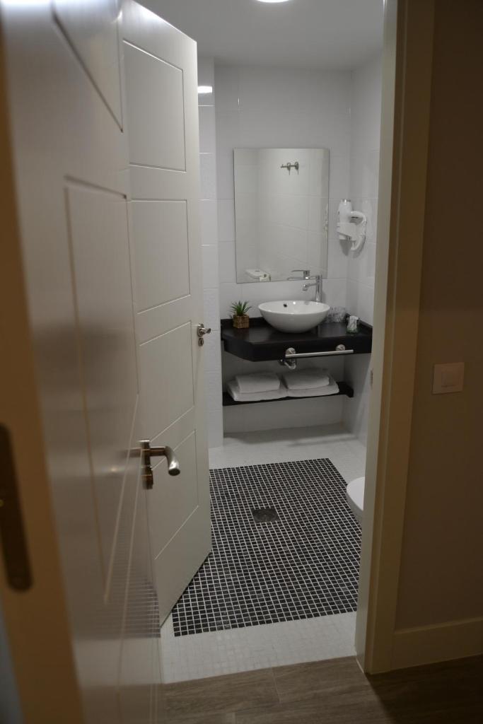 Hotel Espanol La Pueblanueva Екстериор снимка